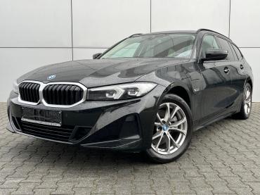 BMW 330 E PLUG-IN XDRIVE