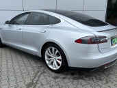 Tesla Model S DARMOWE ŁADOWANIE