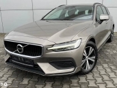 Volvo V60 MOMENTUM