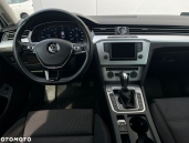 Volkswagen Passat SEDAN