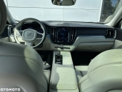 Volvo XC60 Hybrid T6
